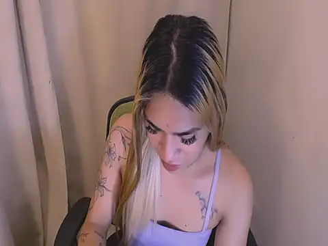 velvetviper06 online show from 9, 4, 2026