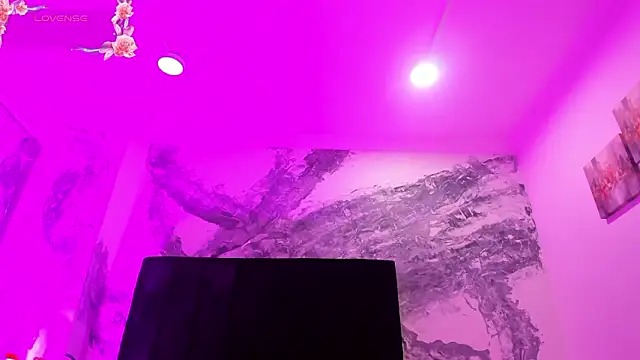 lilithDraven  online show from 2, 2, 2026