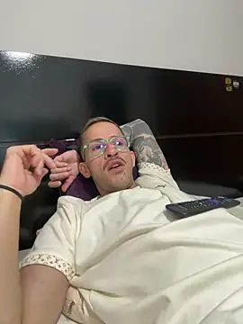 Lucasjandre online show from 4, 4, 2026
