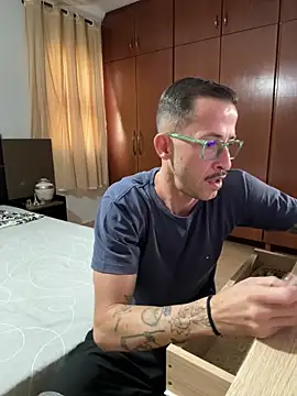 Lucasjandre online show from 9, 4, 2026
