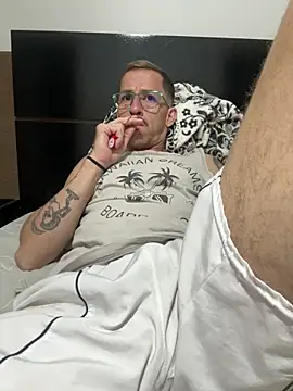 Lucasjandre online show from 9, 4, 2026