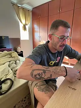Lucasjandre online show from 2, 6, 2026