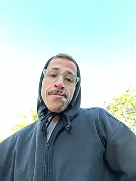 Lucasjandre online show from 9, 5, 2026