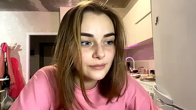 GeralynChiszar online show from 29, 11, 2025