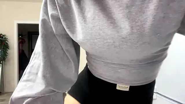 GeralynChiszar online show from 19, 12, 2025