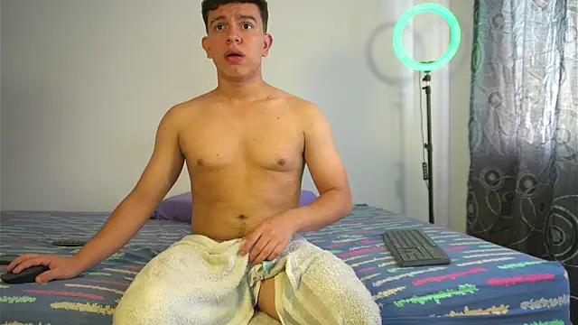 Snapshot of Max_ethan5 chatting on 26, 11, 2025 Max ethan5 online show from 26, 11, 2025