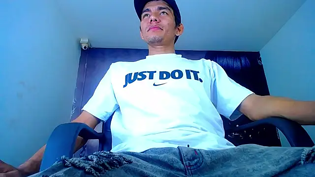 DOMINIT HOTS7 online show from 11, 11, 2025