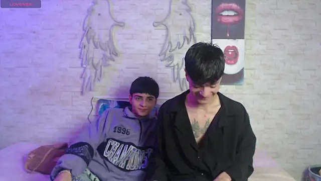 axel milo kairo and noa online show from 19, 12, 2025