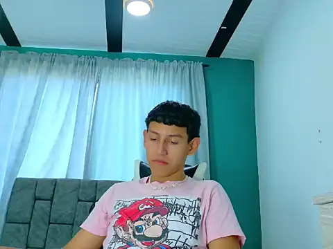 FelipeGonzalezz online show from 1, 12, 2025