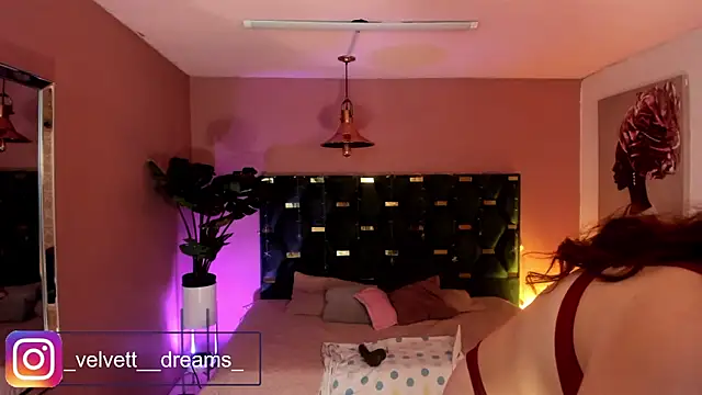 Velvet Dreamss online show from 16, 6, 2026