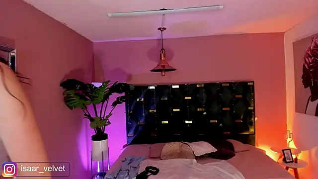 Velvet Dreamss online show from 2, 4, 2026