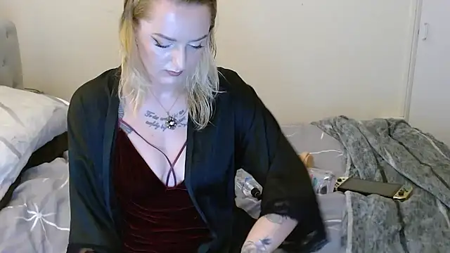 Tatted emi online show from 12, 11, 2025