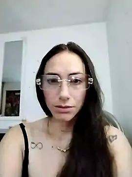 Samantha curvy1 online show from 24, 11, 2025