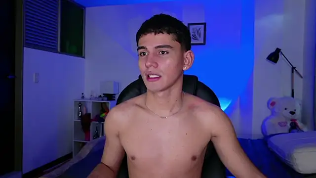 estebanperez 26 online show from 22, 4, 2026