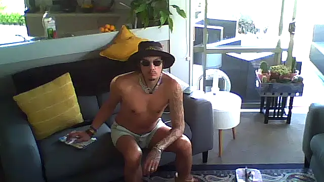 cloudyyyykiwi online show from 13, 11, 2025