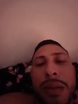 Snapshot of MAX_Jhonnson chatting on 15, 11, 2025 MAX Jhonnson online show from 15, 11, 2025