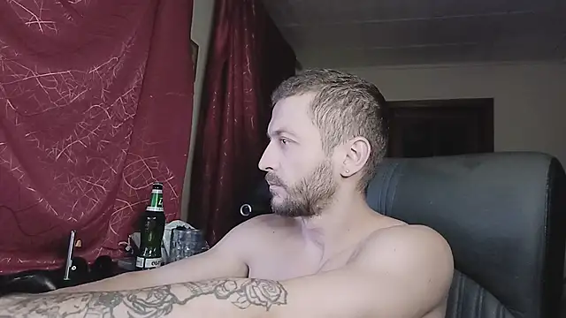 Snapshot of 333Alone_in_theDark777 chatting on 20, 11, 2025 333Alone in theDark777 online show from 20, 11, 2025