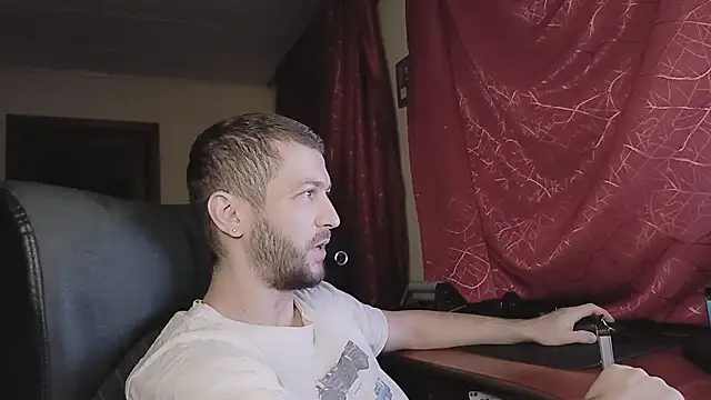 Snapshot of 333Alone_in_theDark777 chatting on 23, 11, 2025 333Alone in theDark777 online show from 23, 11, 2025