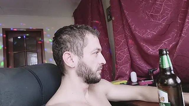 Snapshot of 333Alone_in_theDark777 chatting on 28, 11, 2025 333Alone in theDark777 online show from 28, 11, 2025