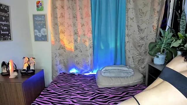 Angel White25 online show from 14, 5, 2026