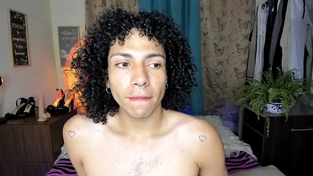 Angel White25 online show from 10, 4, 2026