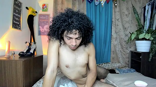 Snapshot of Angel_White25 chatting on 25, 6, 2026 Angel White25 online show from 25, 6, 2026