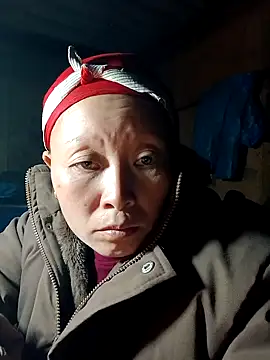 Snapshot of girl-hot2x chatting on 17, 12, 2025 girl-hot2x online show from 17, 12, 2025