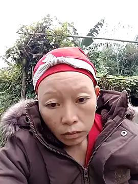 Snapshot of girl-hot2x chatting on 14, 12, 2025 girl-hot2x online show from 14, 12, 2025