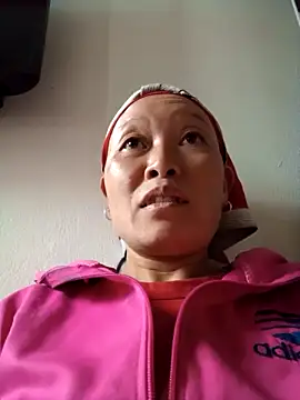 Snapshot of girl-hot2x chatting on 22, 11, 2025 girl-hot2x online show from 22, 11, 2025