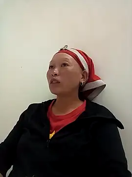 Snapshot of girl-hot2x chatting on 26, 11, 2025 girl-hot2x online show from 26, 11, 2025