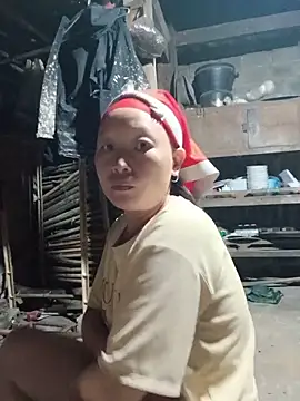 girl-hot2x online show from 17, 5, 2026