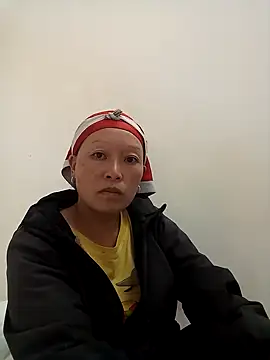 Snapshot of girl-hot2x chatting on 14, 11, 2025 girl-hot2x online show from 14, 11, 2025