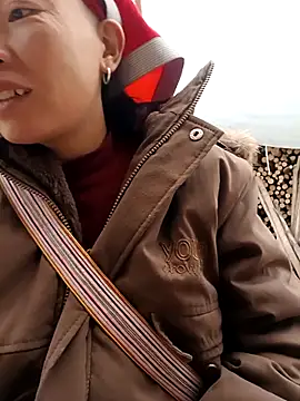 Snapshot of girl-hot2x chatting on 8, 1, 2026 girl-hot2x online show from 8, 1, 2026