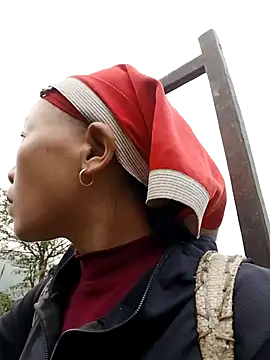 Snapshot of girl-hot2x chatting on 18, 12, 2025 girl-hot2x online show from 18, 12, 2025