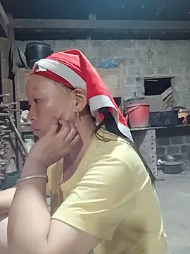 girl-hot2x online show from 24, 5, 2026