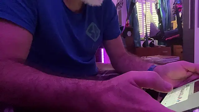 LeatherSdaddy online show from 2, 4, 2026