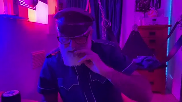 LeatherSdaddy online show from 8, 5, 2026