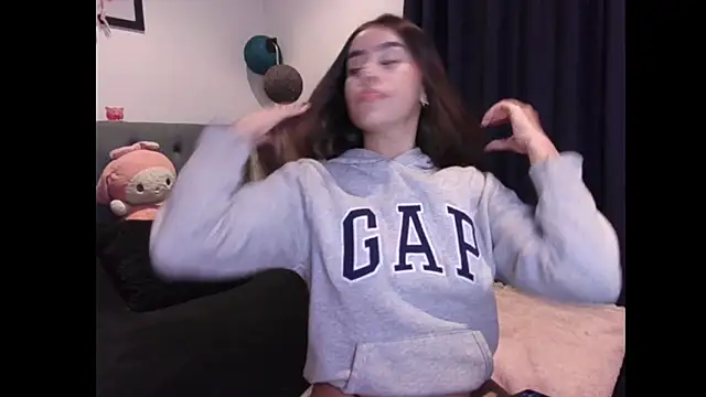 Snapshot of lauren_clauz chatting on 25, 11, 2025 lauren clauz online show from 25, 11, 2025