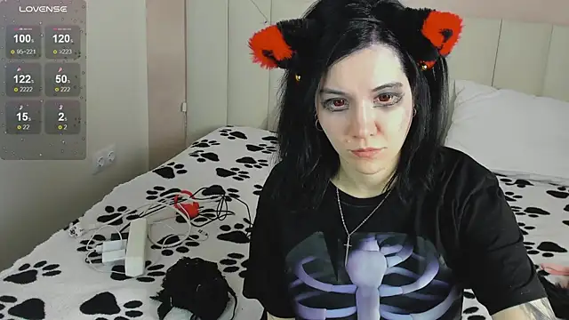 Lina Moony online show from 6, 2, 2026