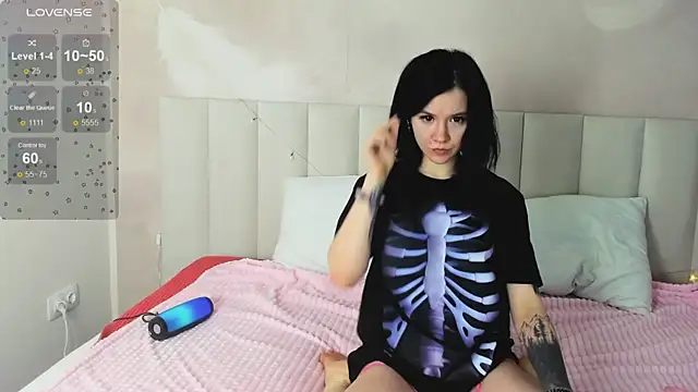 Lina Moony online show from 10, 1, 2026