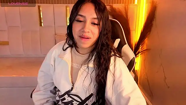 Juliana Tx online show from 26, 2, 2026