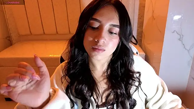 Juliana Tx online show from 20, 11, 2025