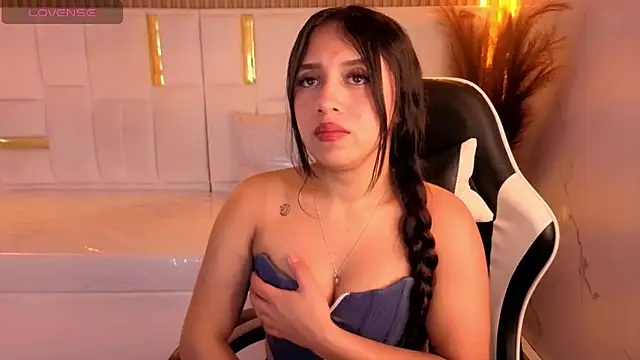 Juliana Tx online show from 22, 2, 2026