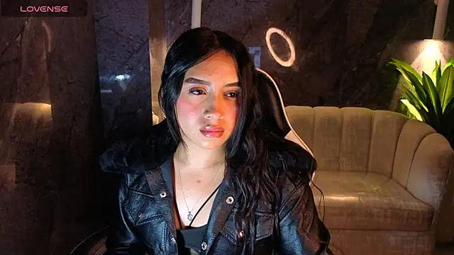 Juliana Tx online show from 4, 2, 2026