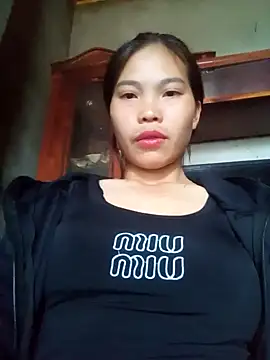 Snapshot of chim-yen chatting on 12, 11, 2025 chim-yen online show from 12, 11, 2025