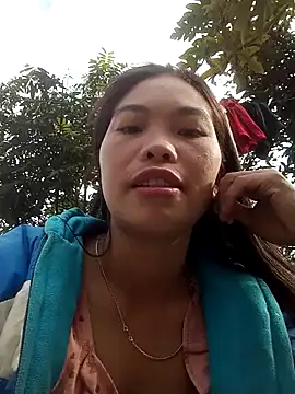 Snapshot of chim-yen chatting on 24, 11, 2025 chim-yen online show from 24, 11, 2025