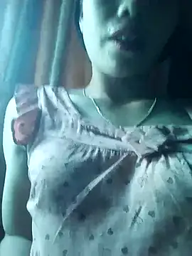 Snapshot of chim-yen chatting on 15, 11, 2025 chim-yen online show from 15, 11, 2025