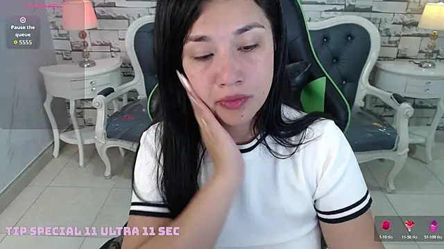 Violetta jhonson a online show from 13, 11, 2025