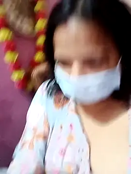 meera hotty online show from 12, 11, 2025