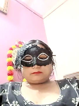 meera hotty online show from 13, 11, 2025